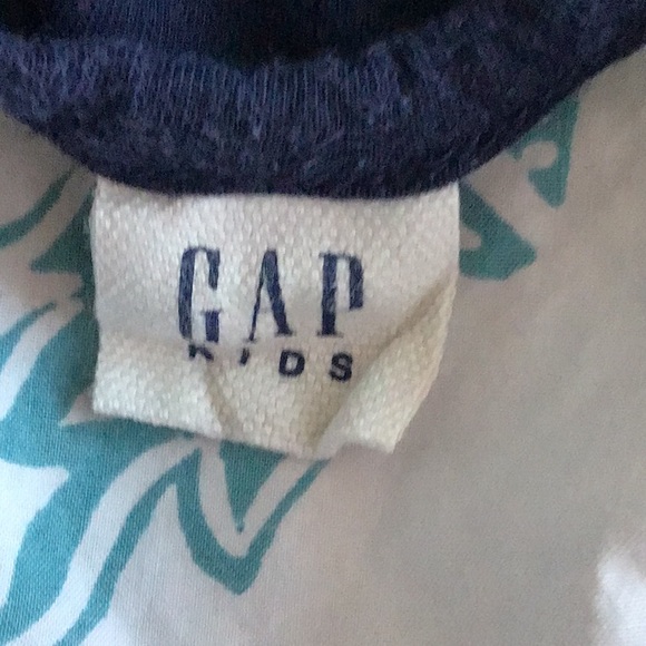 🌸Cute butterfly crop top - Picture 2 of 5